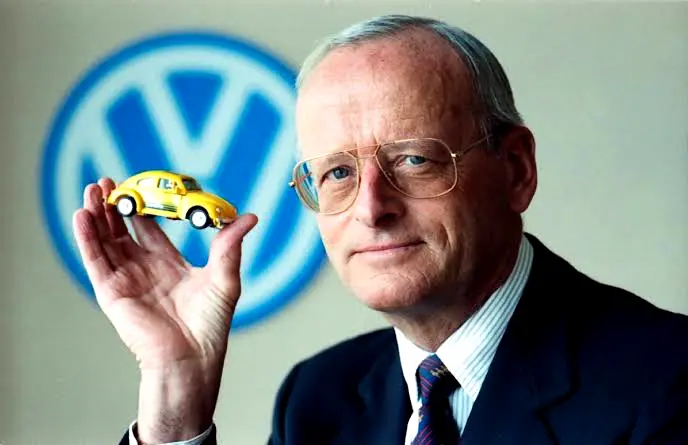 Former Volkswagen boss Carl Hahn dies aged 96