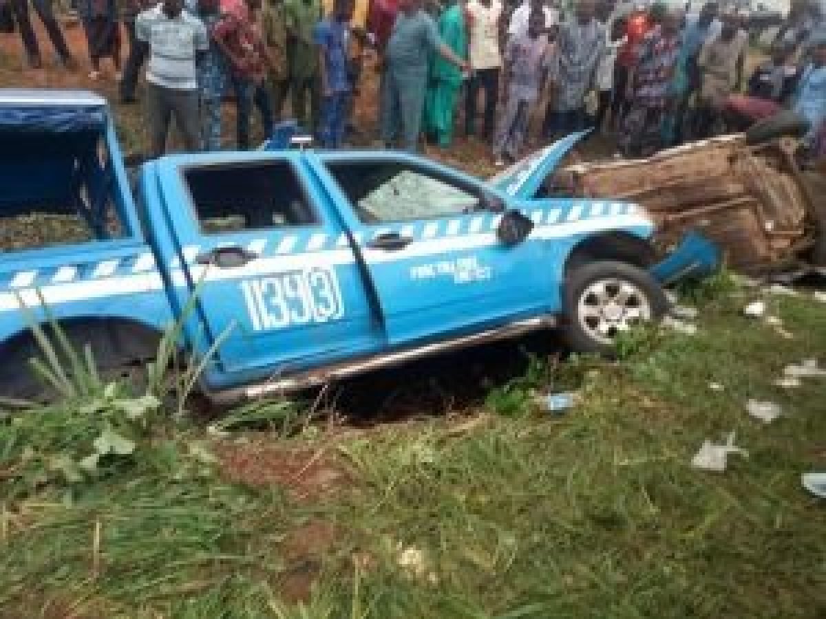 Truck crushes three to death, injures two in Ogun