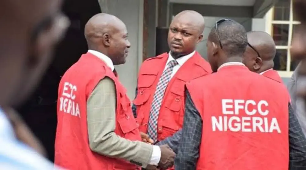 EFCC arrests 21 internet fraudsters in Abuja