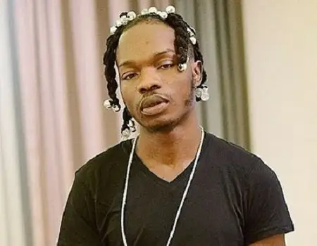 Fans Blast Naira Marley for Throwing Cash at Area Boys - “This one na insult” 