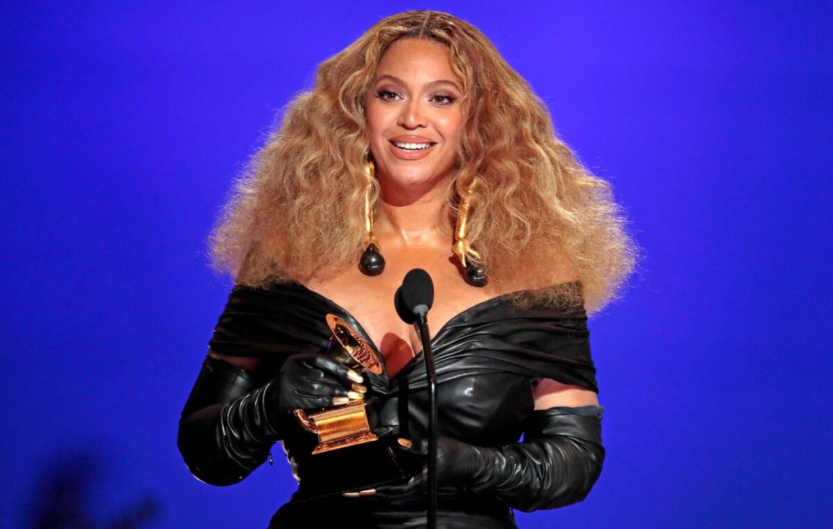 Beyoncé Announces New Hair Care Line