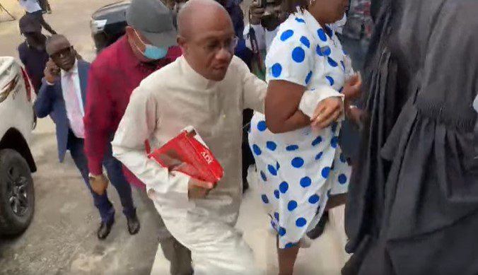 JUST IN: Suspended CBN gov Emefiele arrives court for trial