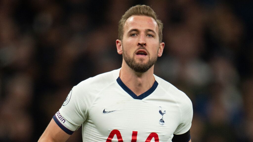 Coach – Kane totally committed to Tottenham