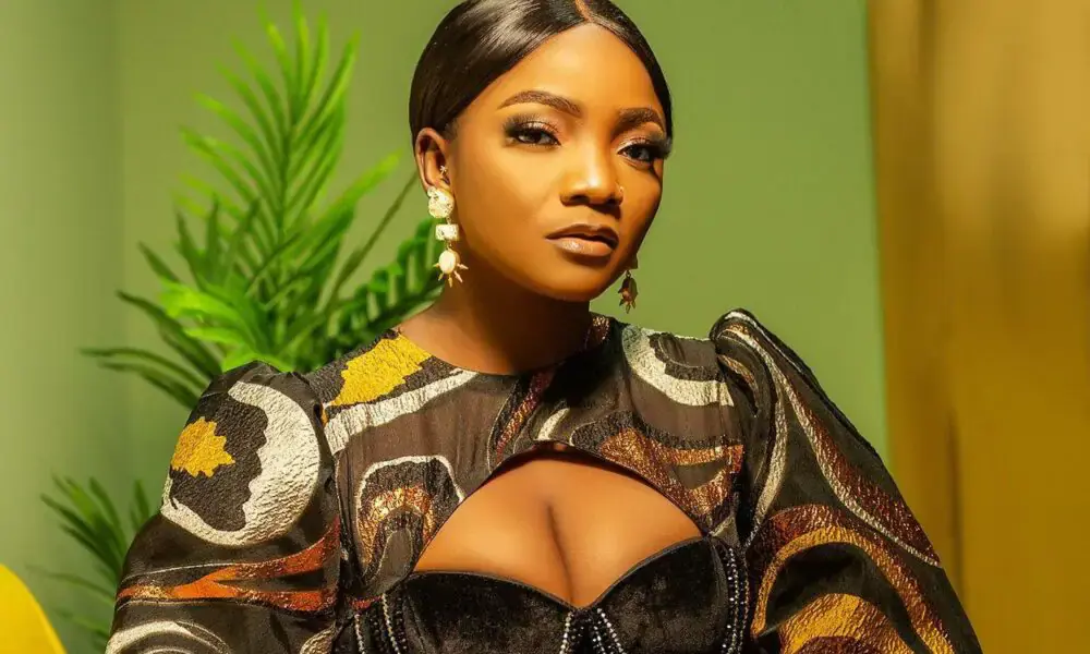 Simi Reveals - My Mass Communication Degree Did Not Waste