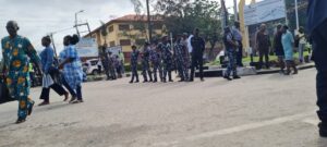 Police fires tear gas as UNILAG students protest hike in school fees (photos/videos)