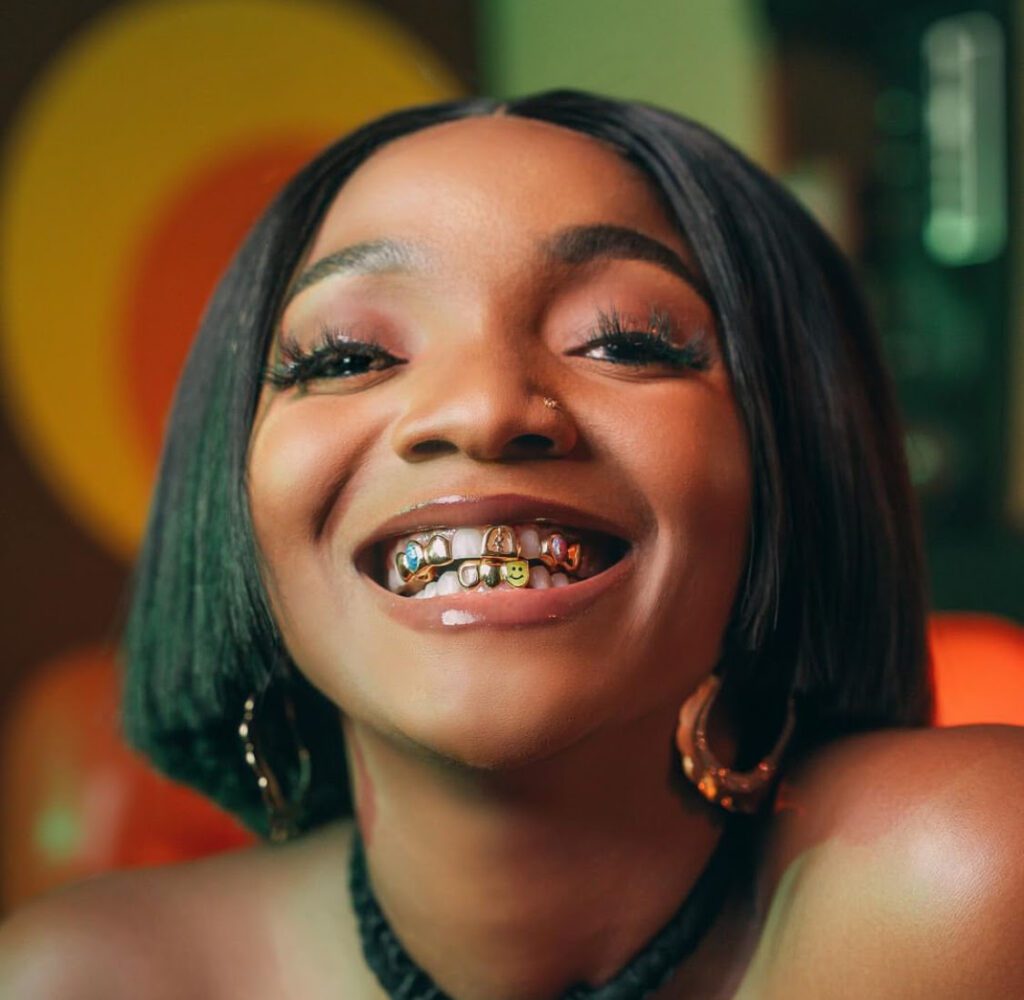 TMAQTALK MUSIC : Simi’s – Song ‘Mr Lova’