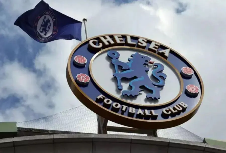 Chelsea’s Striker Hunt: Fabrizio Romano Provides Insight Into Blues’ Search for a New Frontman