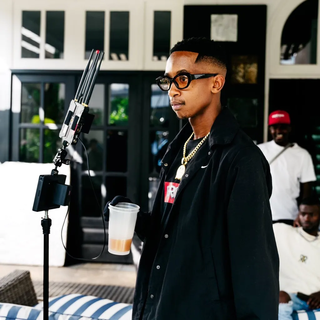 Scotts Maphuma – Flight Ya Slahla