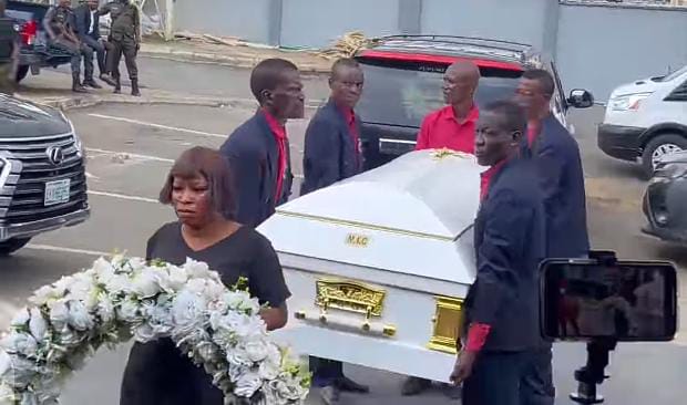 Big Bolaji Laid to Rest