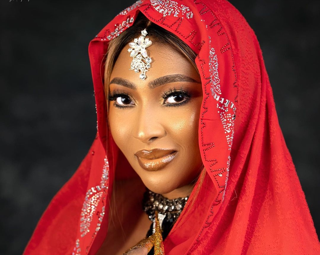 Lilian Esoro