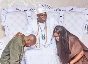 Ooni Welcomes ‘Son’ Asake
