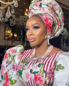 Shade Okoya